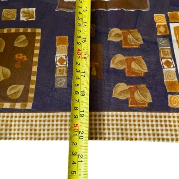 Whimsical vintage mushroom and forest square scarf - Picture 12 of 12